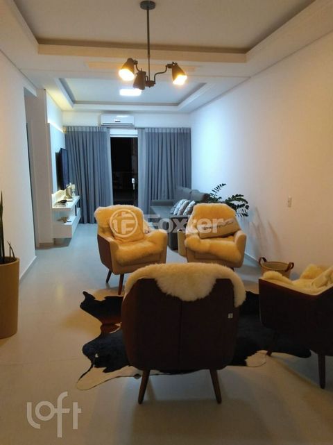 Image 9 - 308442