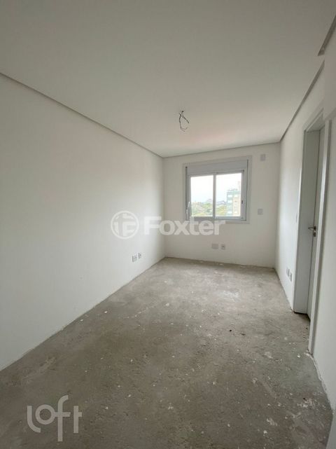 Image 11 - 310502