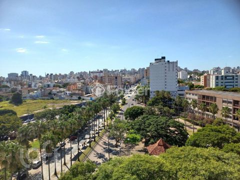 Image 8 - 310812
