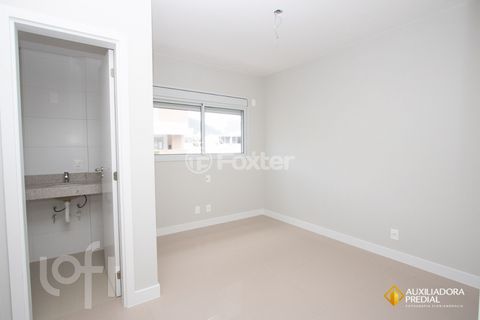 Image 3 - 310930