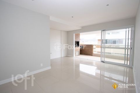 Image 15 - 310931