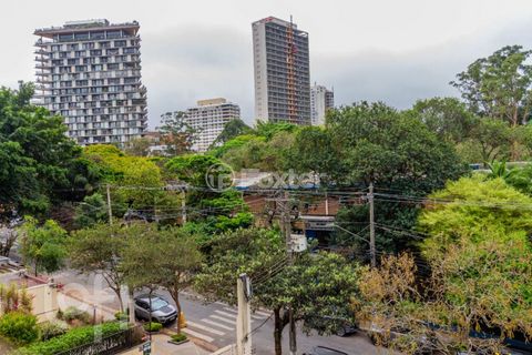 Image 15 - 315052