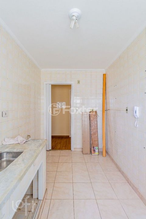 Image 9 - 319228
