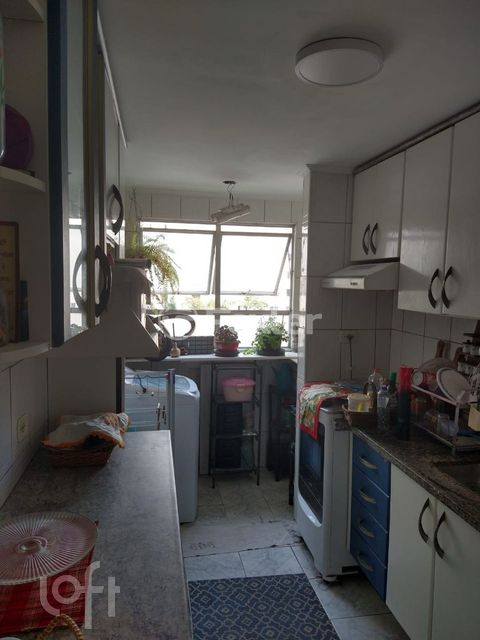 Image 7 - 319591
