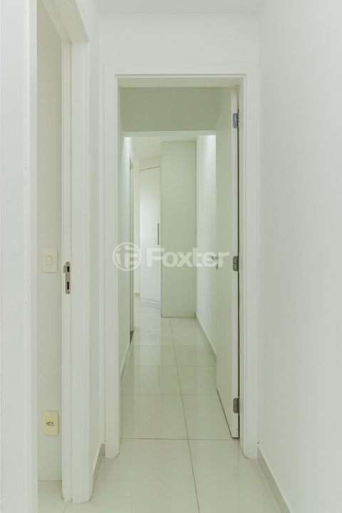 Image 12 - 319720
