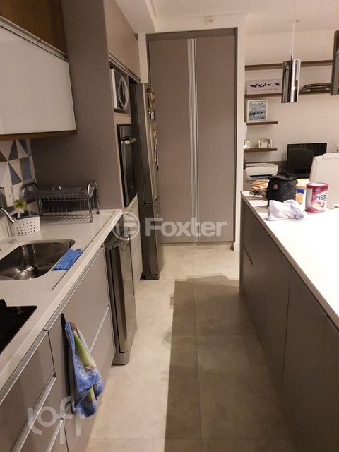 Image 5 - 319885