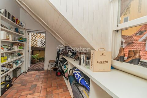 Image 8 - 320911