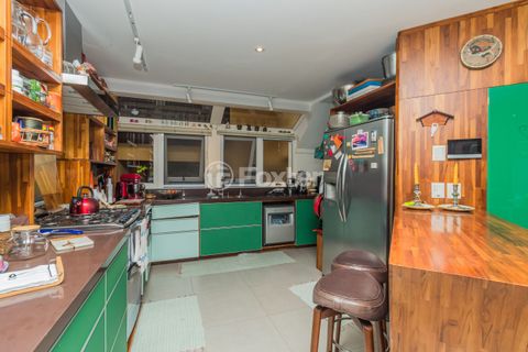 Image 16 - 320911