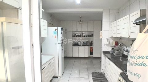 Image 6 - 322573