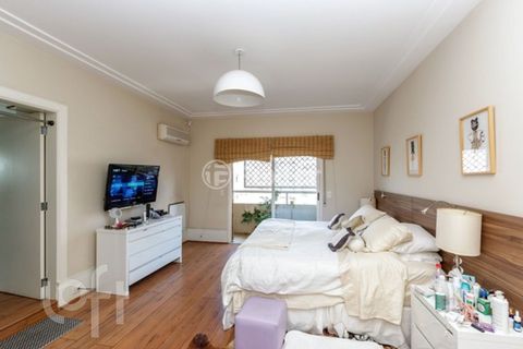 Image 4 - 323794