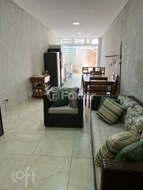 Image 17 - 324449