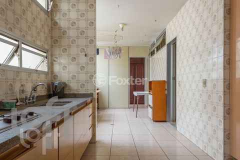 Image 17 - 324508