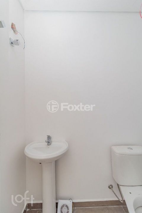 Image 8 - 325980