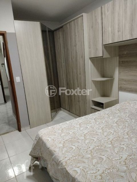 Image 7 - 327034