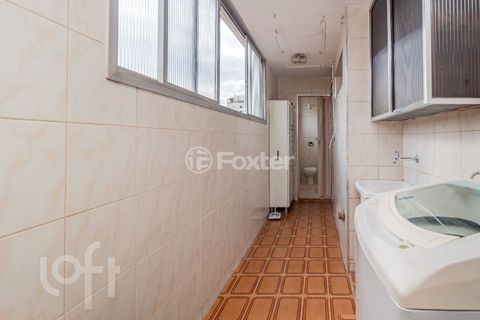 Image 8 - 327083