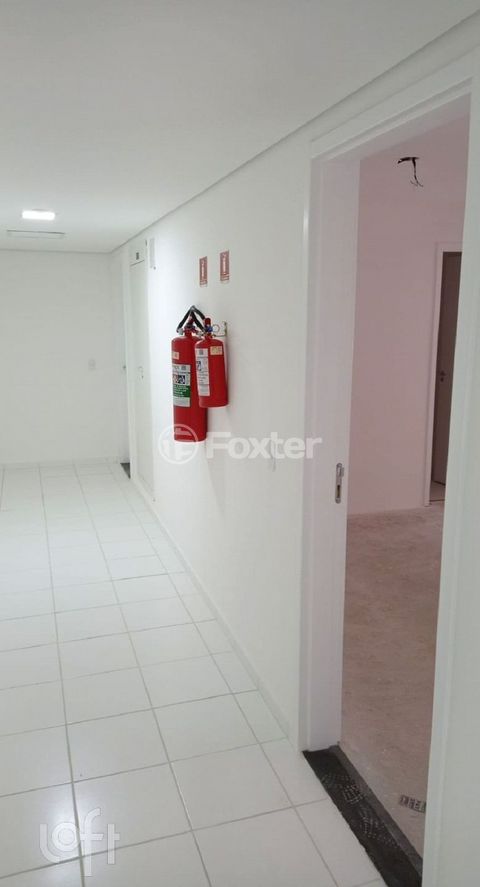 Image 8 - 327750