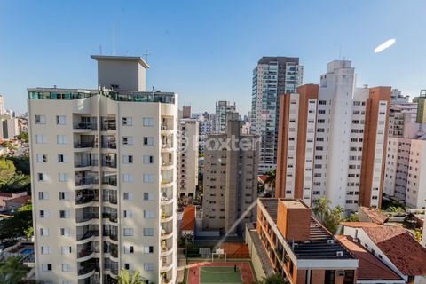 Image 9 - 328037