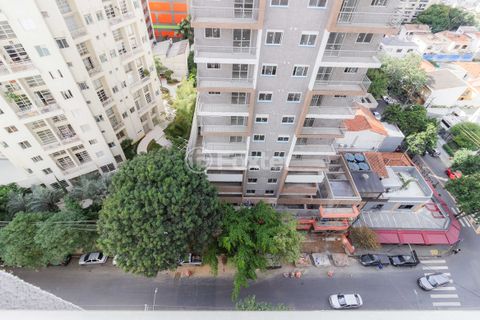 Image 12 - 328095