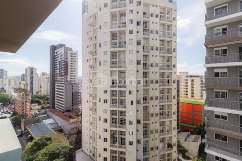 Image 4 - 328095
