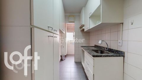 Image 17 - 328247