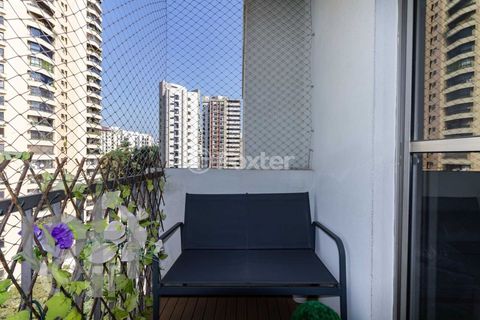 Image 8 - 328294