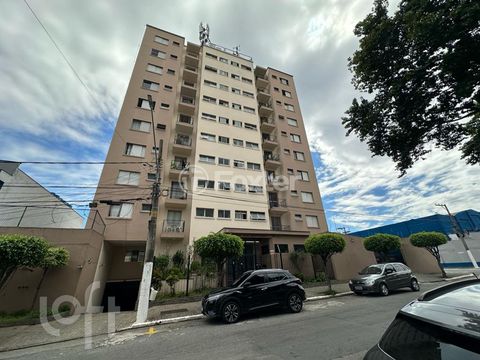 Image 12 - 328496