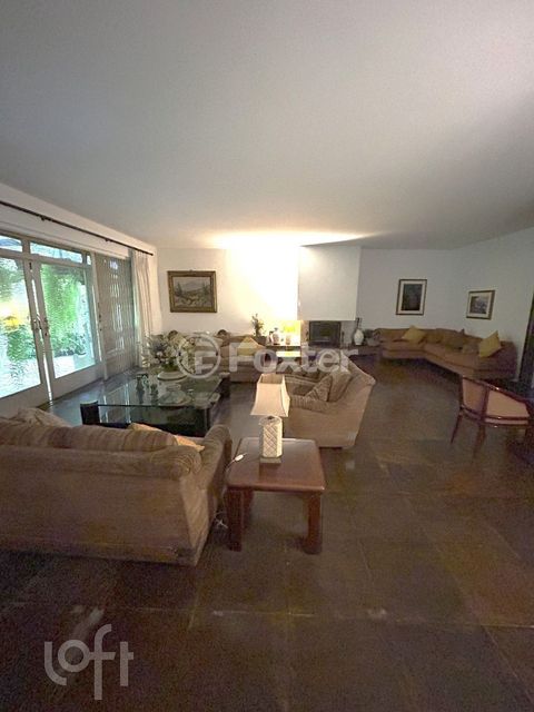 Image 4 - 328533