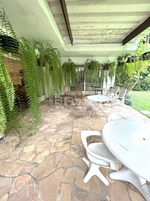 Image 10 - 328533