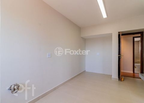 Image 6 - 328715