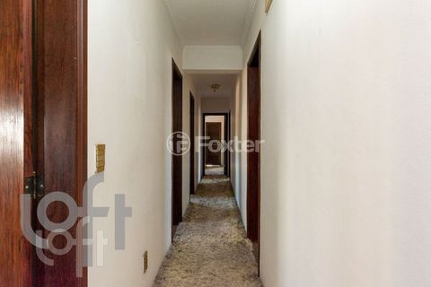 Image 16 - 328715