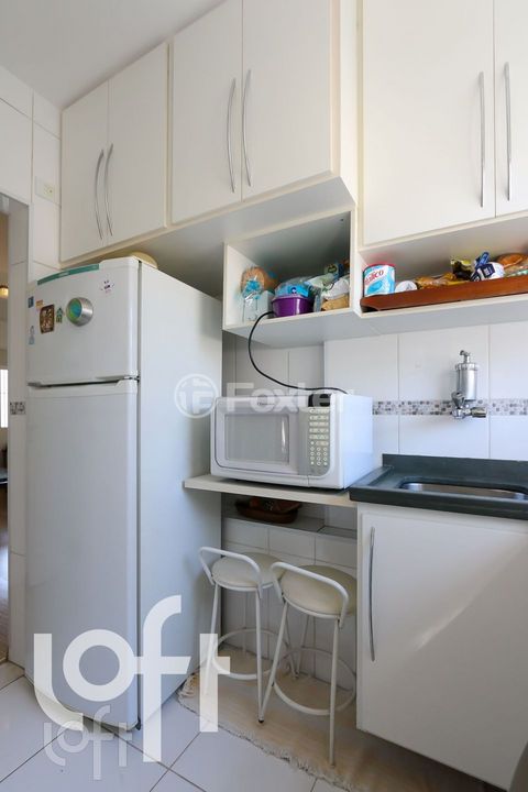Image 17 - 328757