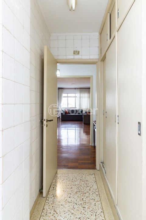 Image 10 - 329178