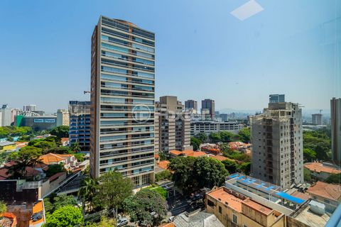 Image 7 - 329373