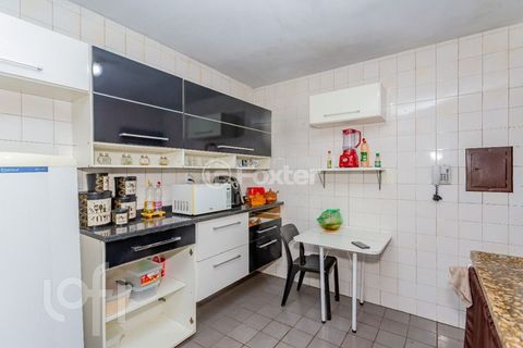 Image 19 - 332038