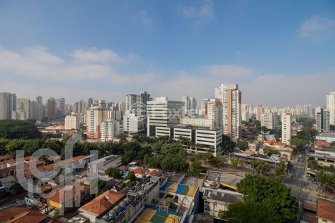 Image 19 - 332612