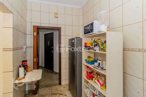 Image 17 - 333795
