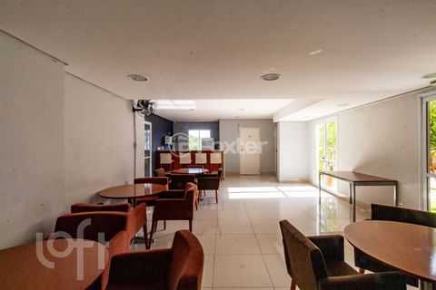 Image 17 - 334075