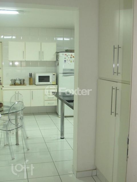 Image 9 - 335836