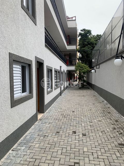 Image 8 - 336085