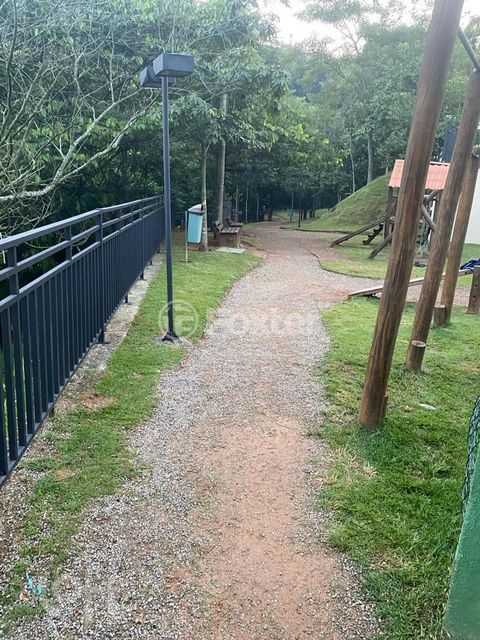 Image 10 - 337576