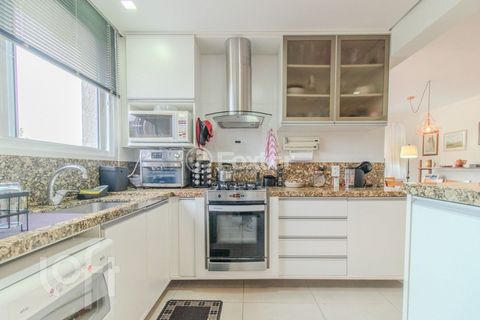 Image 10 - 337941