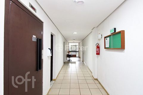 Image 19 - 369019