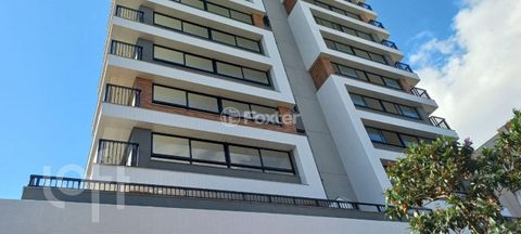 Image 8 - 369071