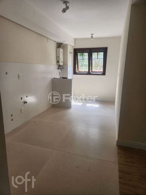Image 7 - 372232