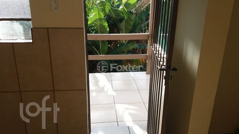 Image 3 - 372585