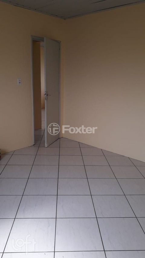 Image 8 - 372585