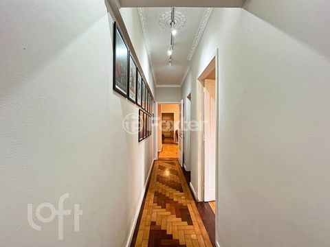 Image 7 - 372831