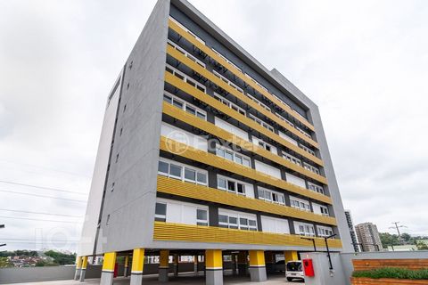 Image 4 - 372956
