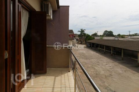 Image 17 - 372977