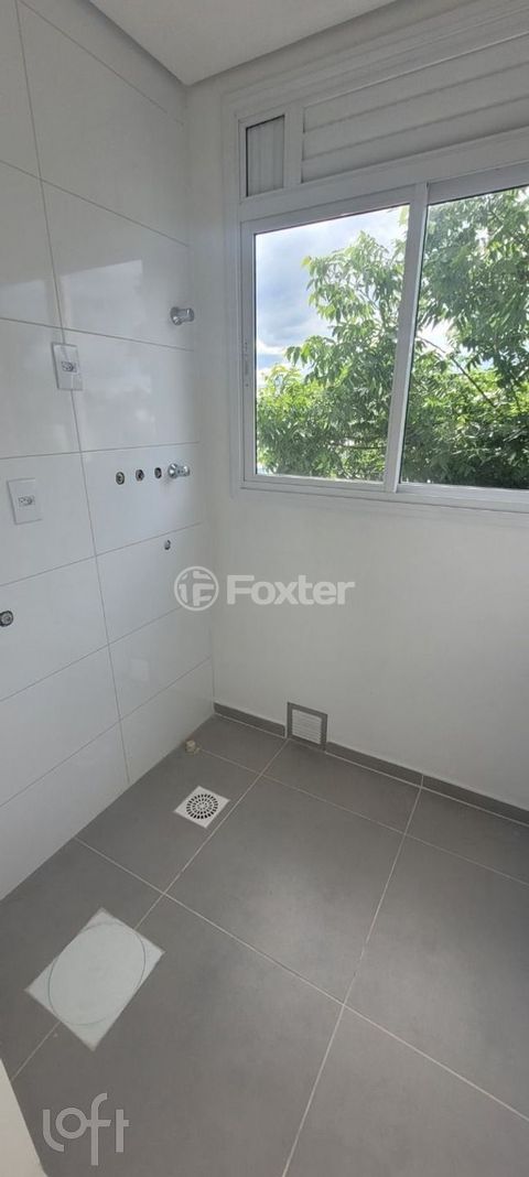Image 10 - 373043